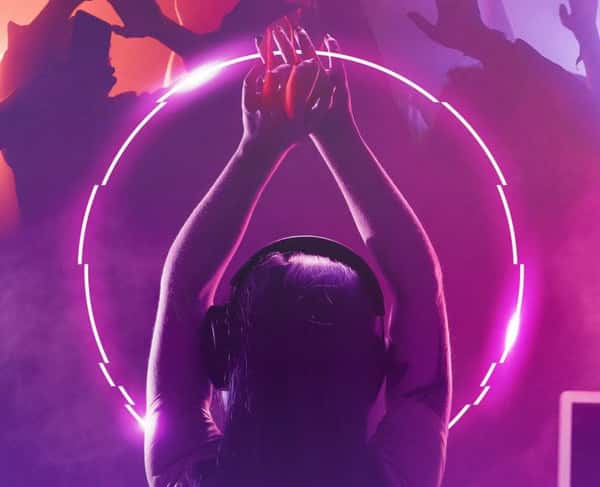DJ