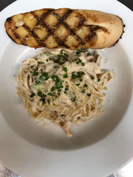 Fettuccine Alfredo