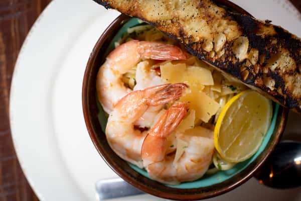 Shrimp & Linguini