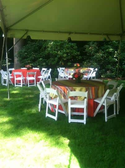 table outside with flowers in the middle