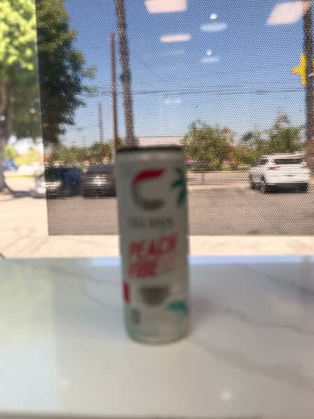 Celsius Peach Vibe