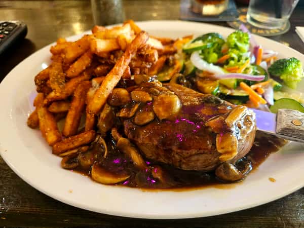 Sirloin Burgundy Skillet (8 Oz)