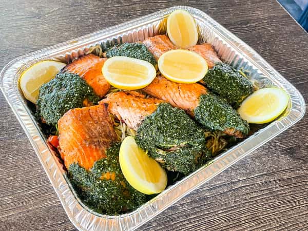 PESTO SALMON TRAY