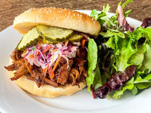 PULLED PORK SANDWICH