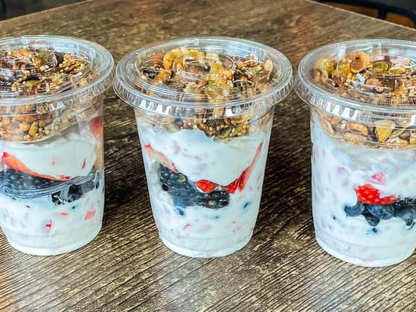 ENERGY FRUIT PARFAITS