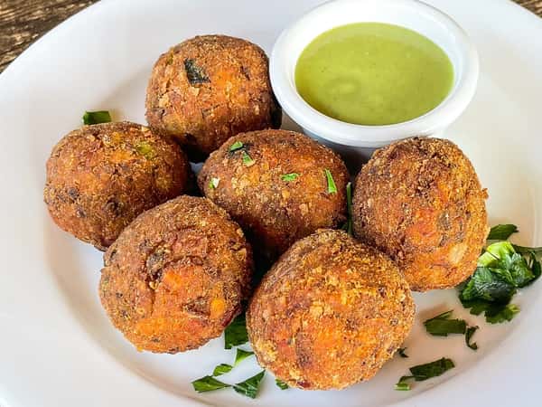 GOLDEN FRITTERS