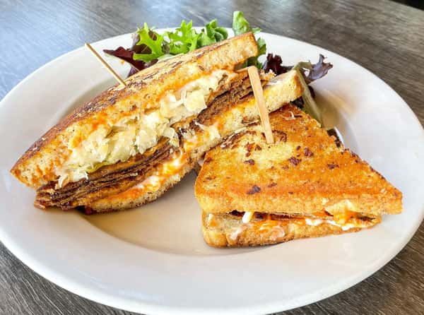VEGAN REUBEN SANDWICH