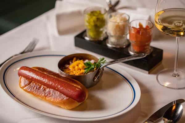 hot dog tableside service