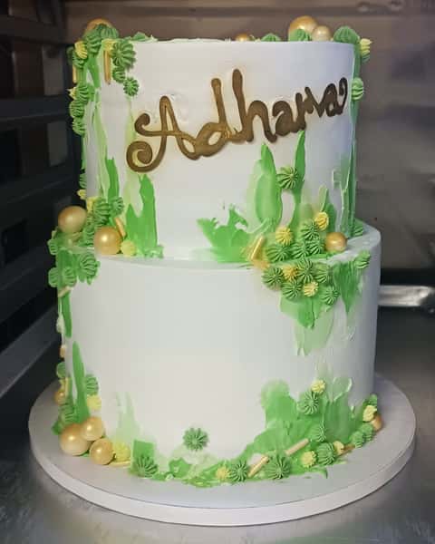 Garden 2 tier cake from Chennai Cafe 
