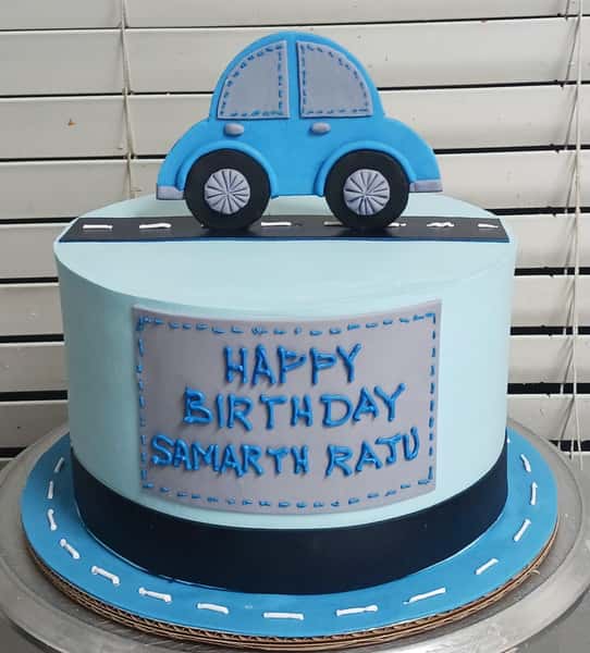 Kids car cake from Chennai Cafe