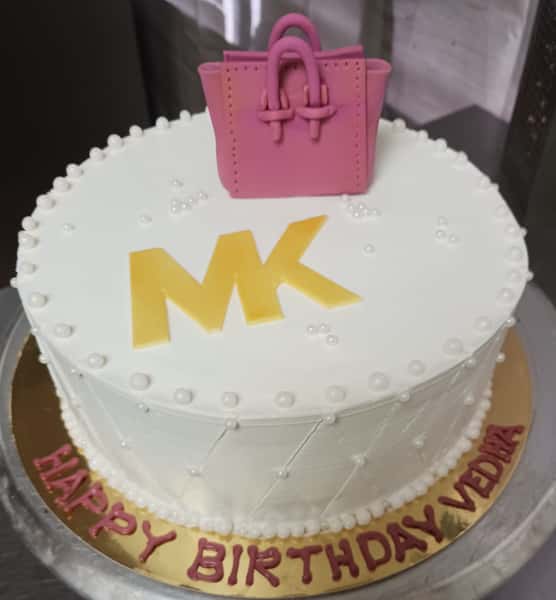 MK hand bag theme cake from Chennai Cafe 