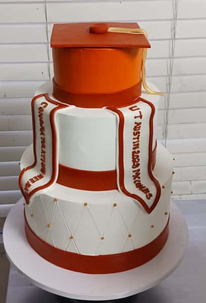 graduation cake