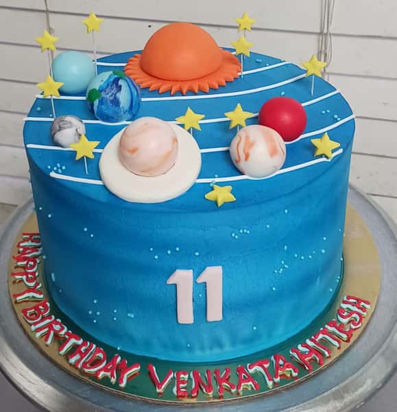 kids custom theme cake from Chennai Cafe