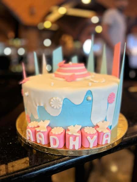 Kid’s custom theme cake from Chennai Cafe 