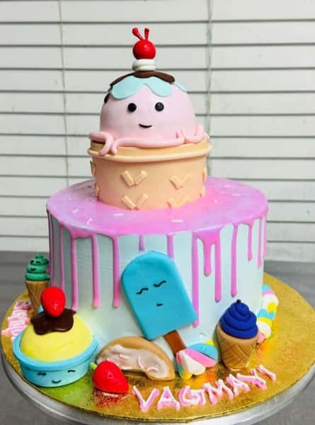 kids custom cake