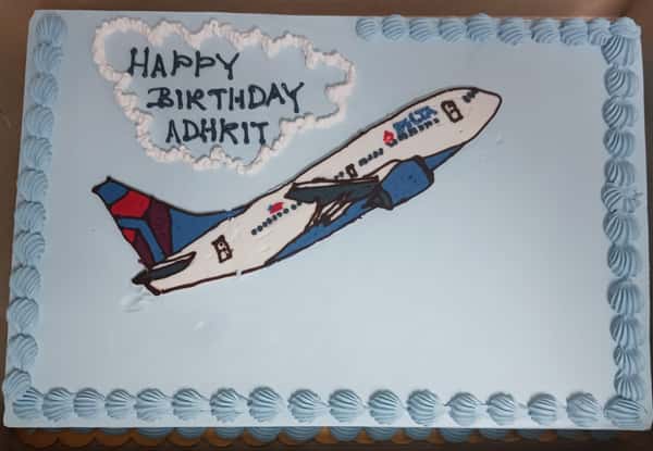 Aero plane cake from Chennai Cafe