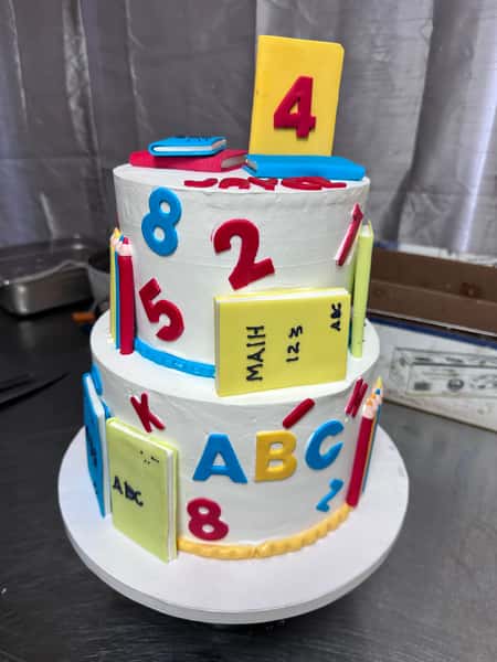 Kids numbers theme cake from Chennai Cafe