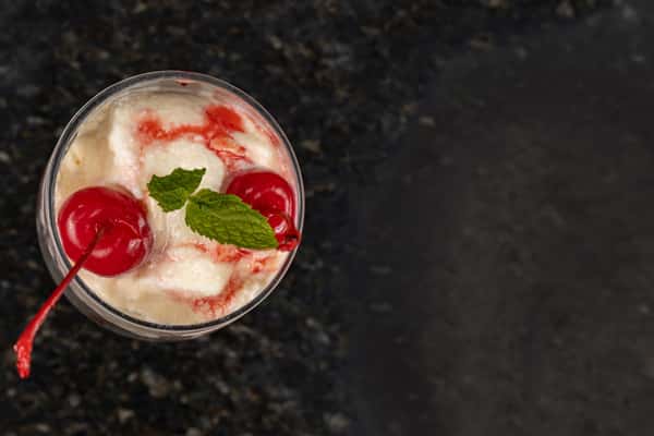 Gulab Jamun With Ice Cream