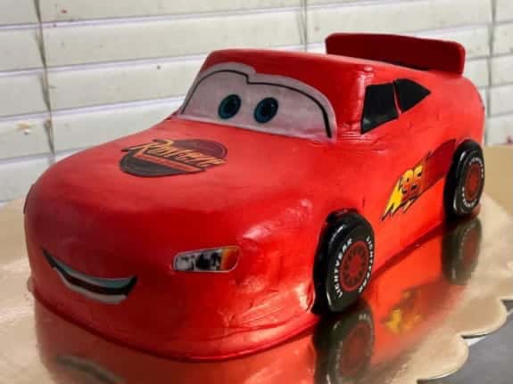 cars theme cake from Chennai Cafe