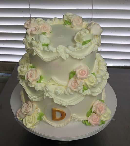 flower theme cake from chennai cafe