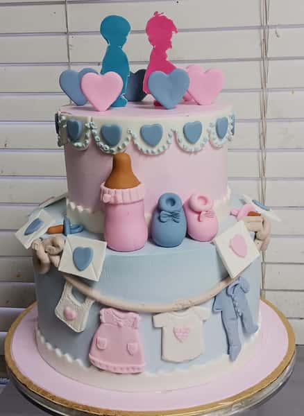 baby accessories cake from Chennai Cafe