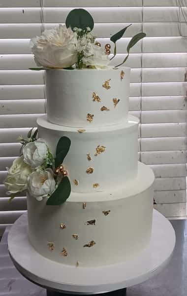flower cake from Chennai Cafe