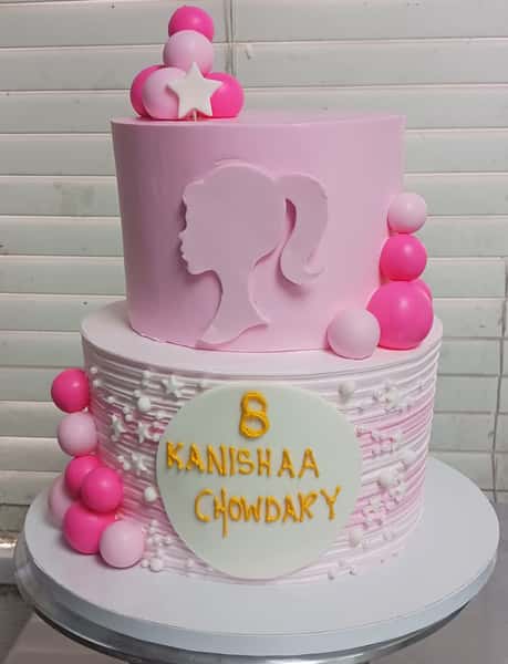 kids custom theme cake from Chennai Cafe