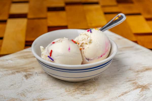 2 SCOOPS GELATO