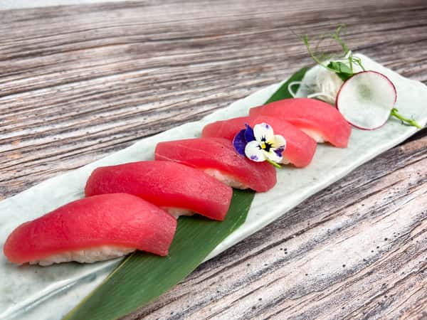 Tuna Nigiri