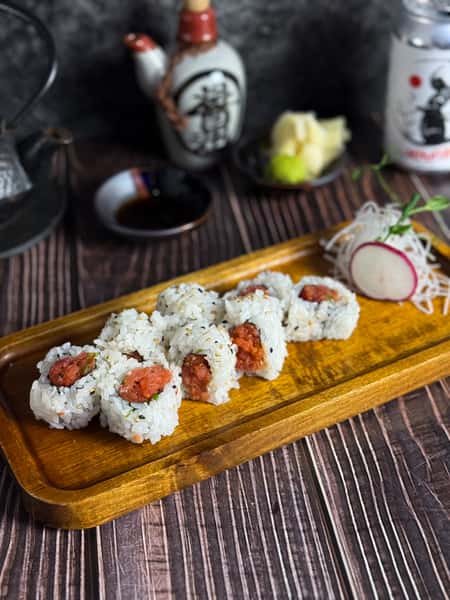 Spicy Tuna - Rolls