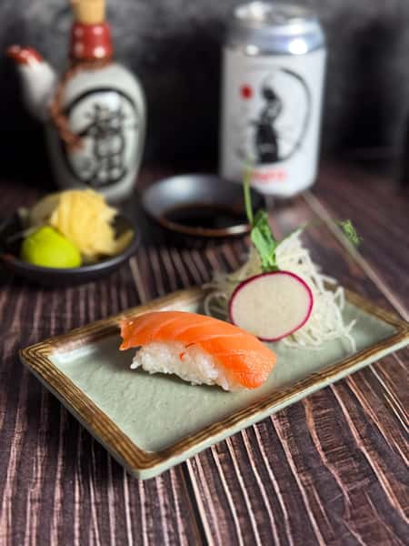 Smoked Salmon (Sushi)