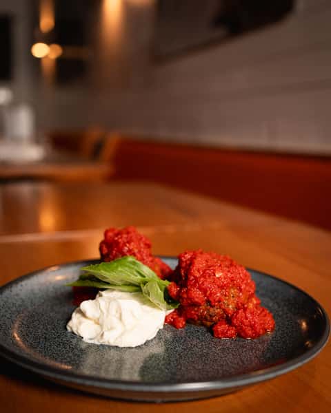 meat balls with tomato sauce