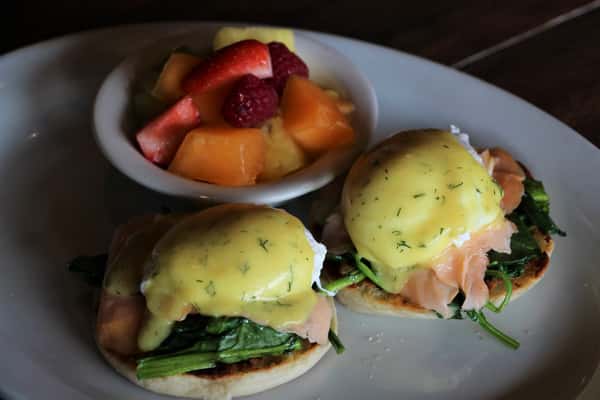 PULLED PORK BELLY BENEDICT