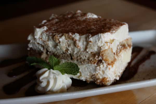 TRADITIONAL TIRAMISU
