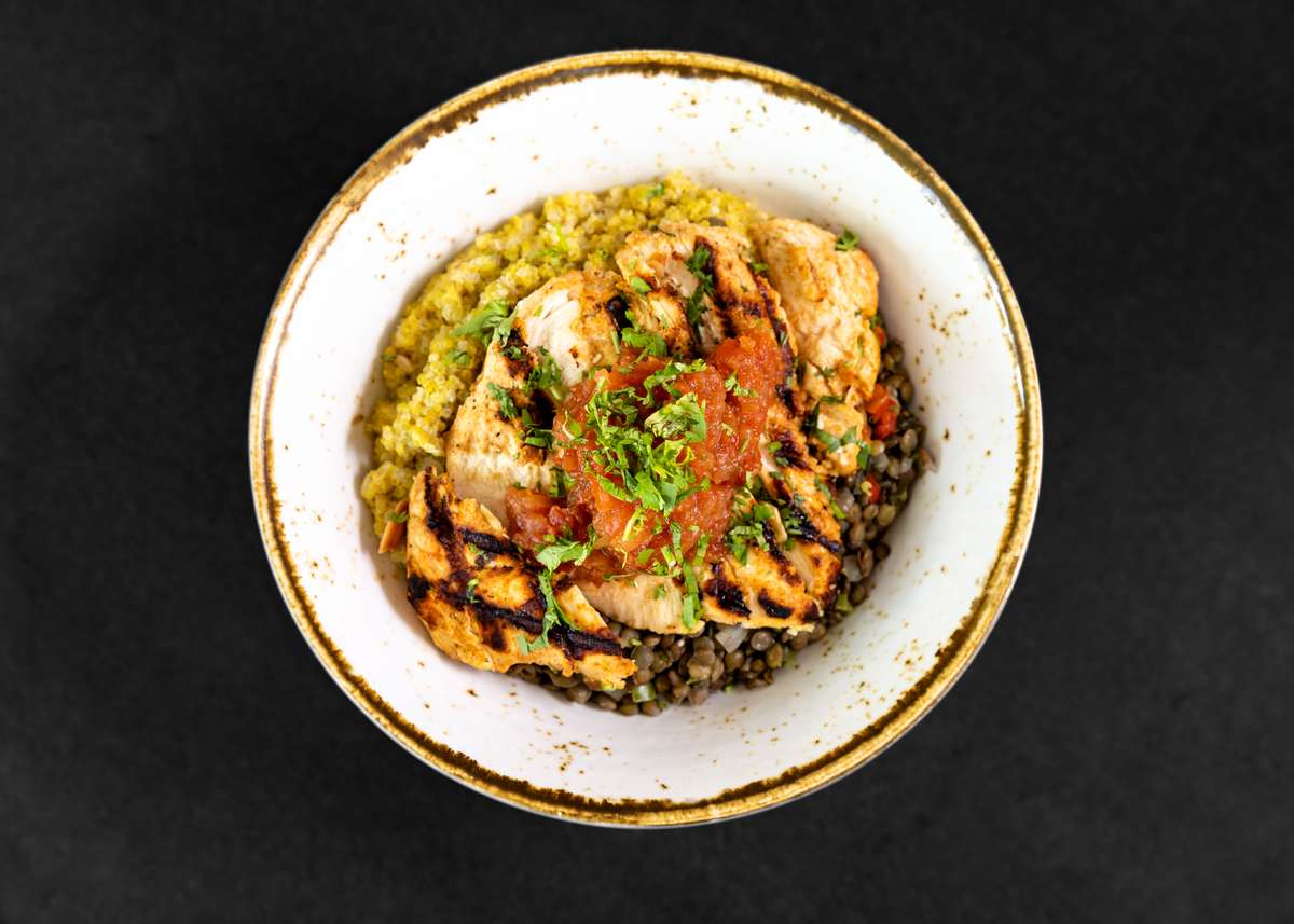Tandoori Chicken On Quinoa & Lentils