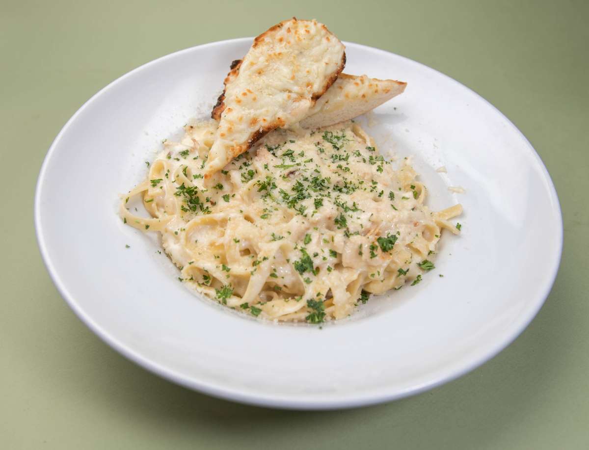 Chicken Alfredo - Oak & Pie - American Restaurant in Wichita, KS