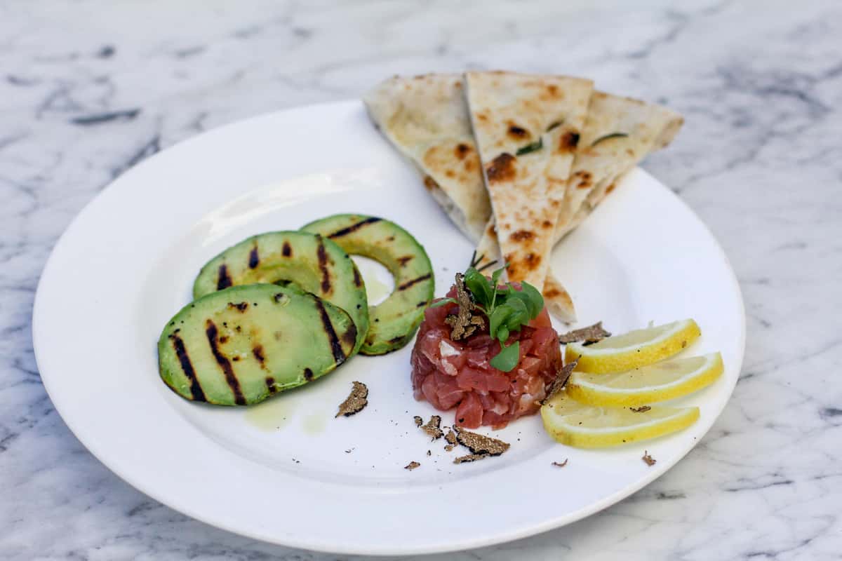 Tuna Tartare with truffle