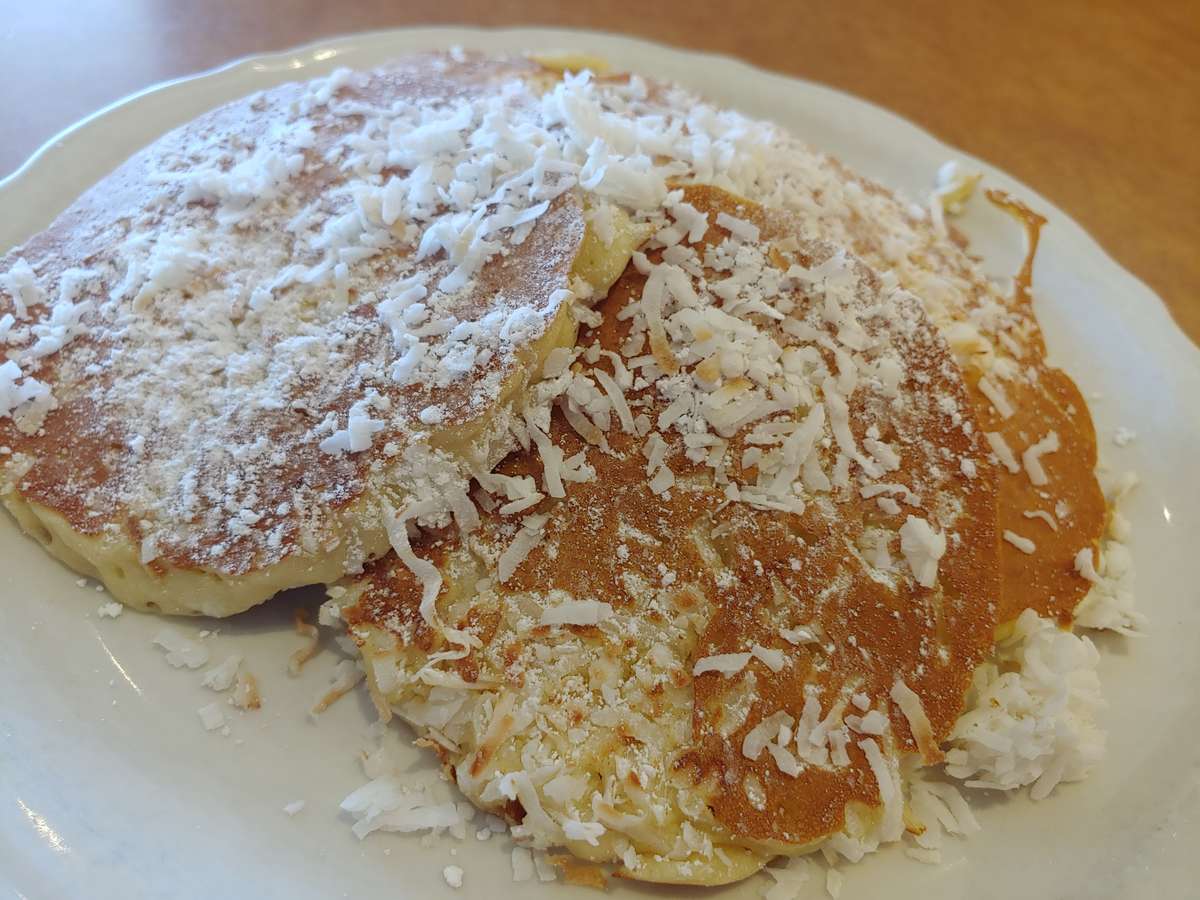 Coconut Pancakes (550/1110 cal)