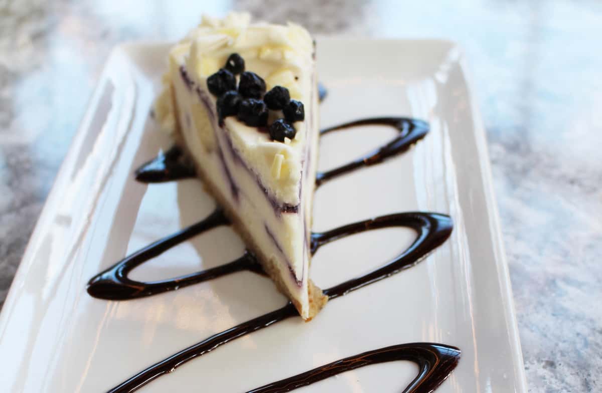 Blueberry white chocolate cheesecake