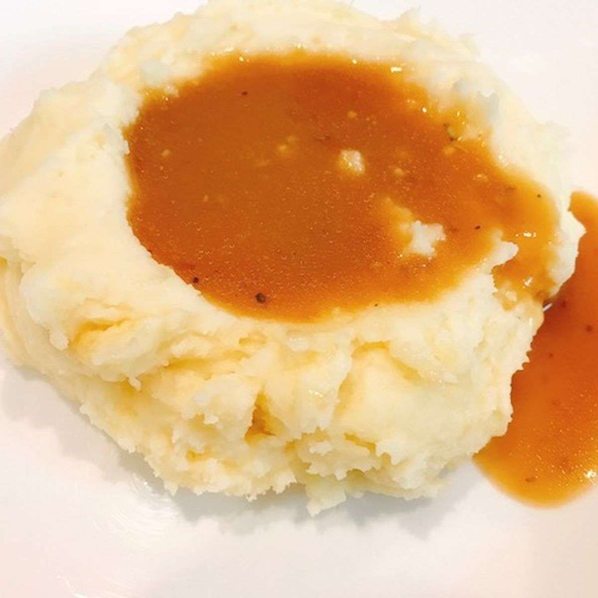 Collection 100+ Images picture of mashed potatoes and gravy Updated
