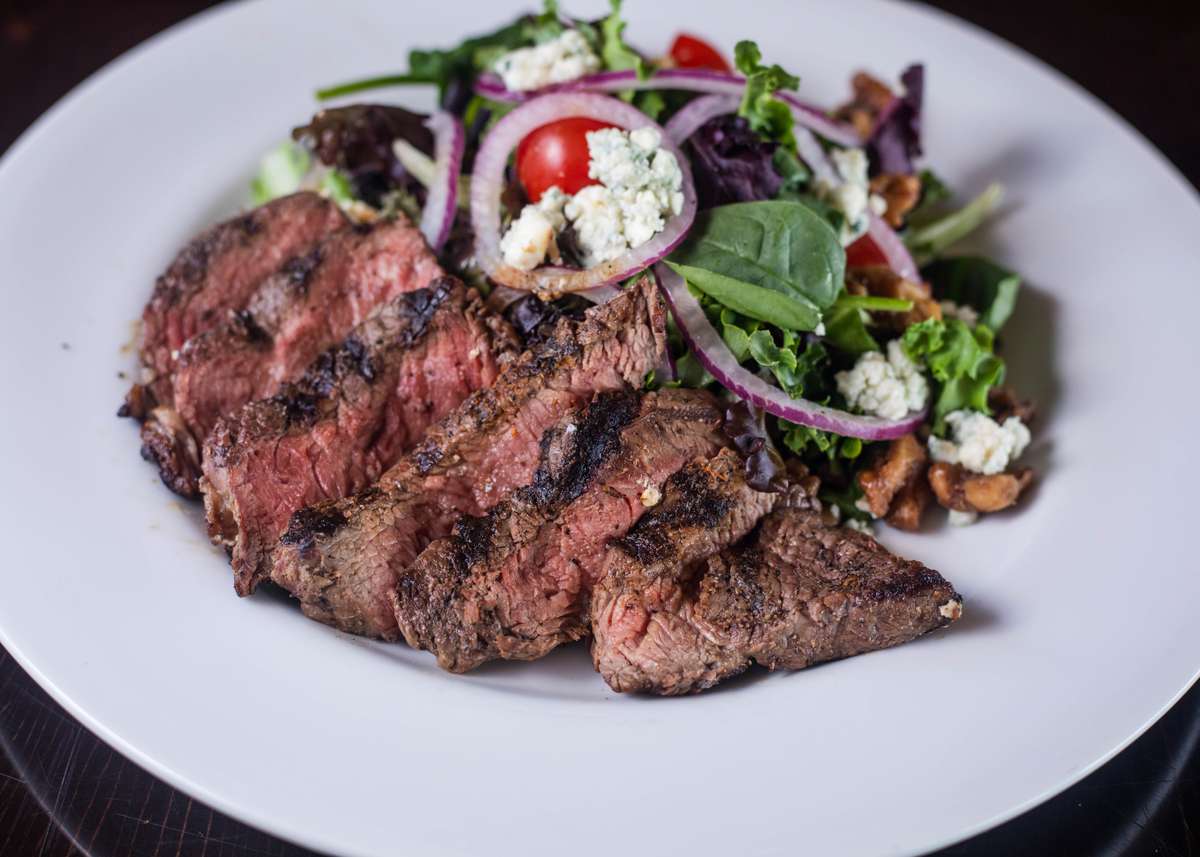 BLACK & BLUE SALAD
