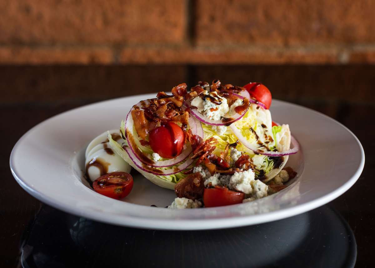 WOODY'S WEDGE SALAD