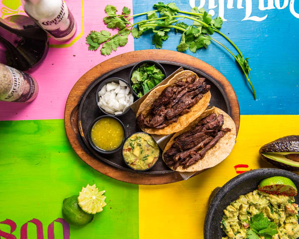 Steak tacos with lime