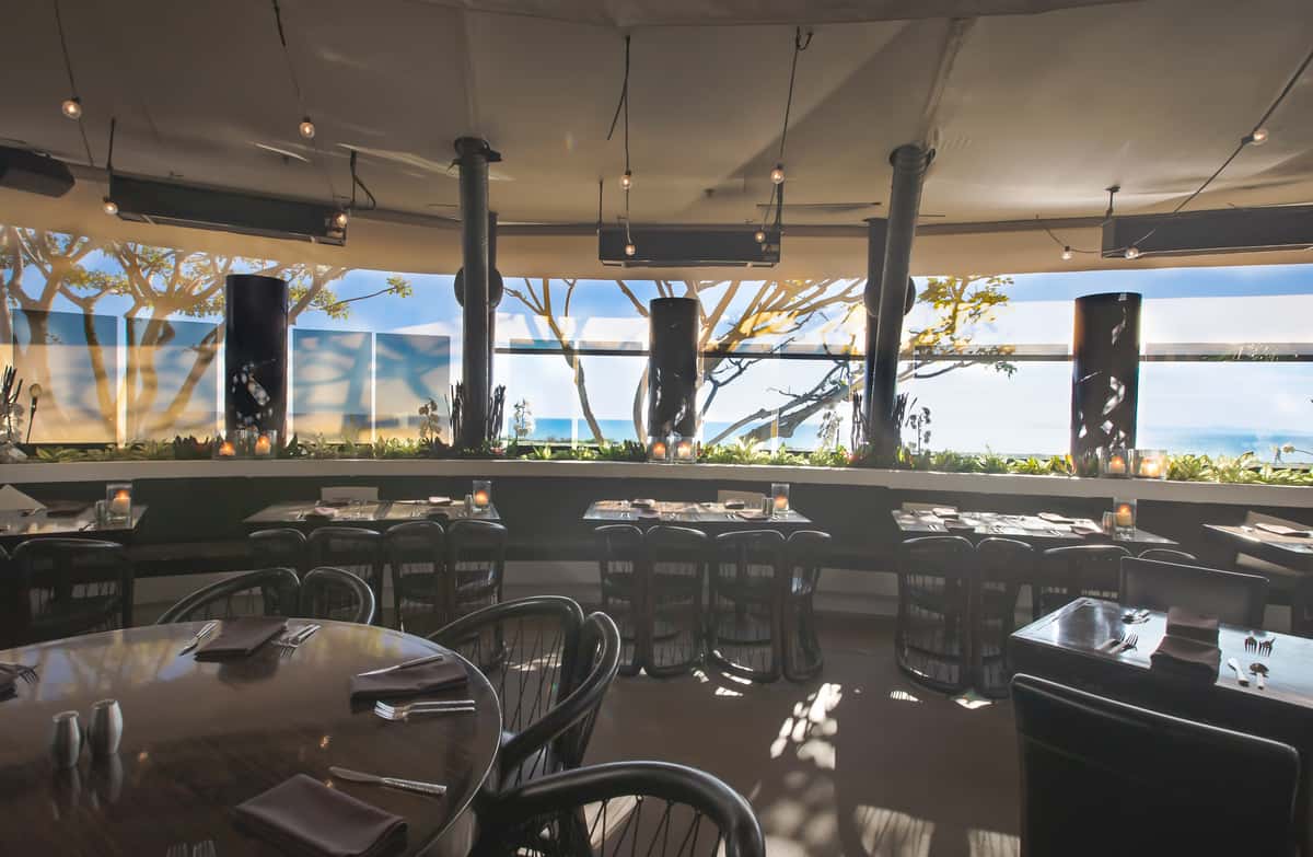 Oceanview Patio Javier's Newport Beach Copyright © 2019 SNAPTASTE® INC.