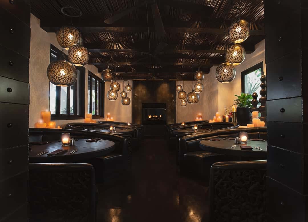 Chimenea Room Javier's Newport Beach Copyright © 2019 SNAPTASTE® INC.