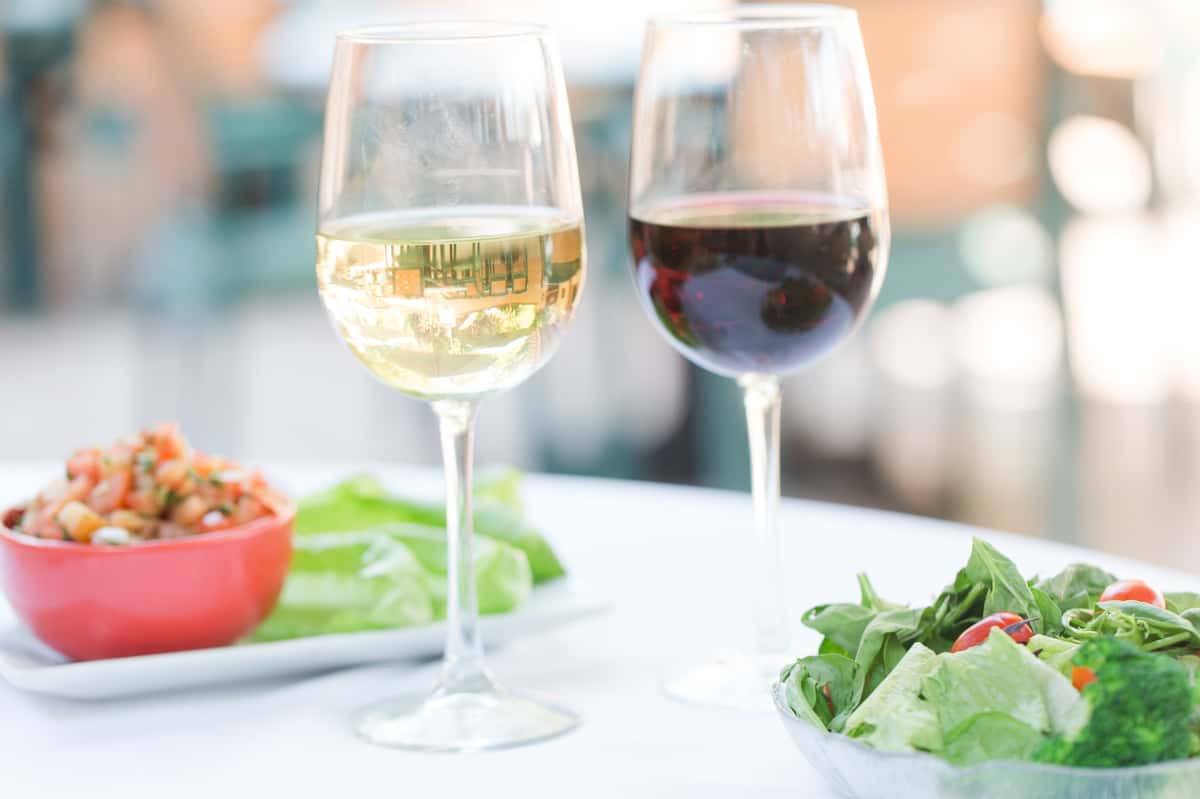 red and white wine