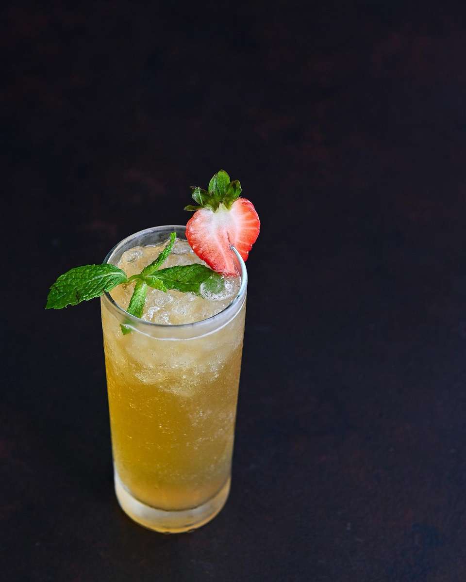 Boozy Peach Tea