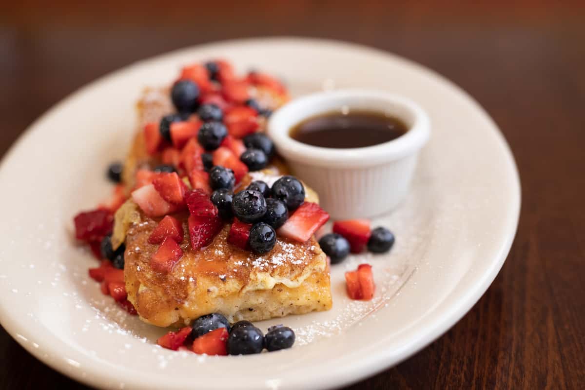 Twisted Biscuit Diner - Diner in Tavares, FL