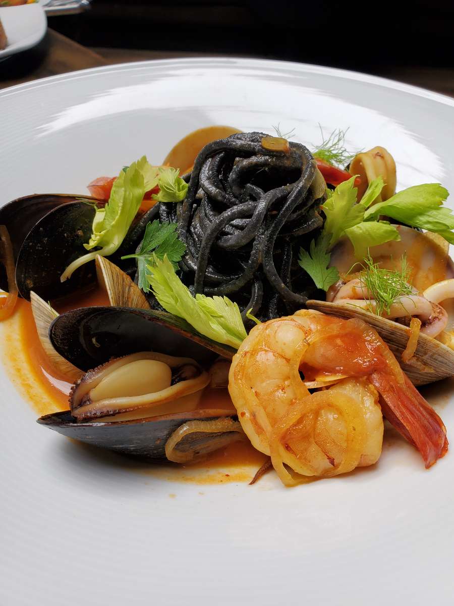 SQUID INK CHITARRA