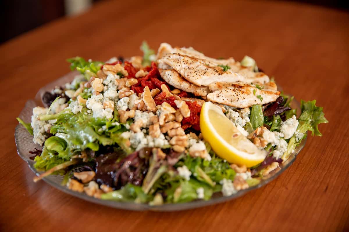 Walnut Gorgonzola Salad